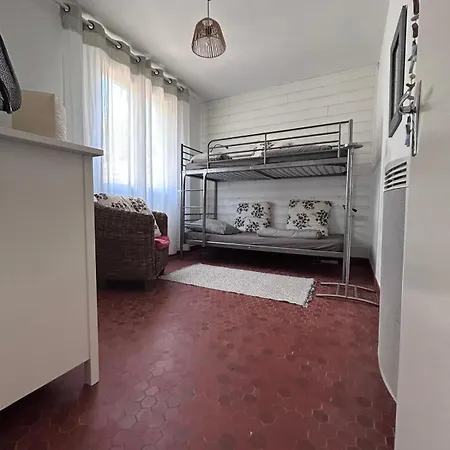 Holiday home Maison Nature Proche - 4 Personnes